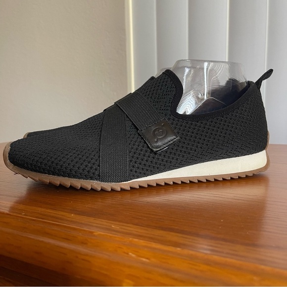 Born Newbury Slip-On Sneaker Black Size 10 - Picture 2 of 16